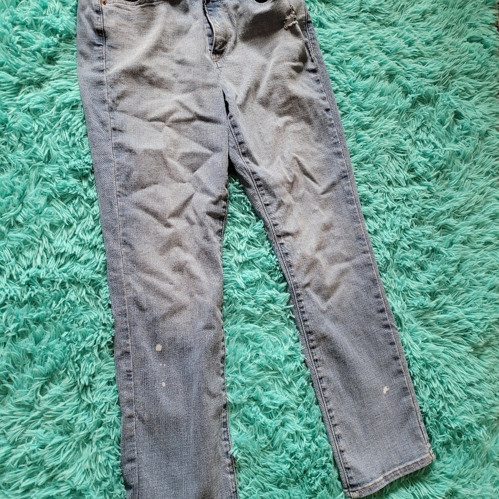 🎈 Levi's Straight Leg Jeans